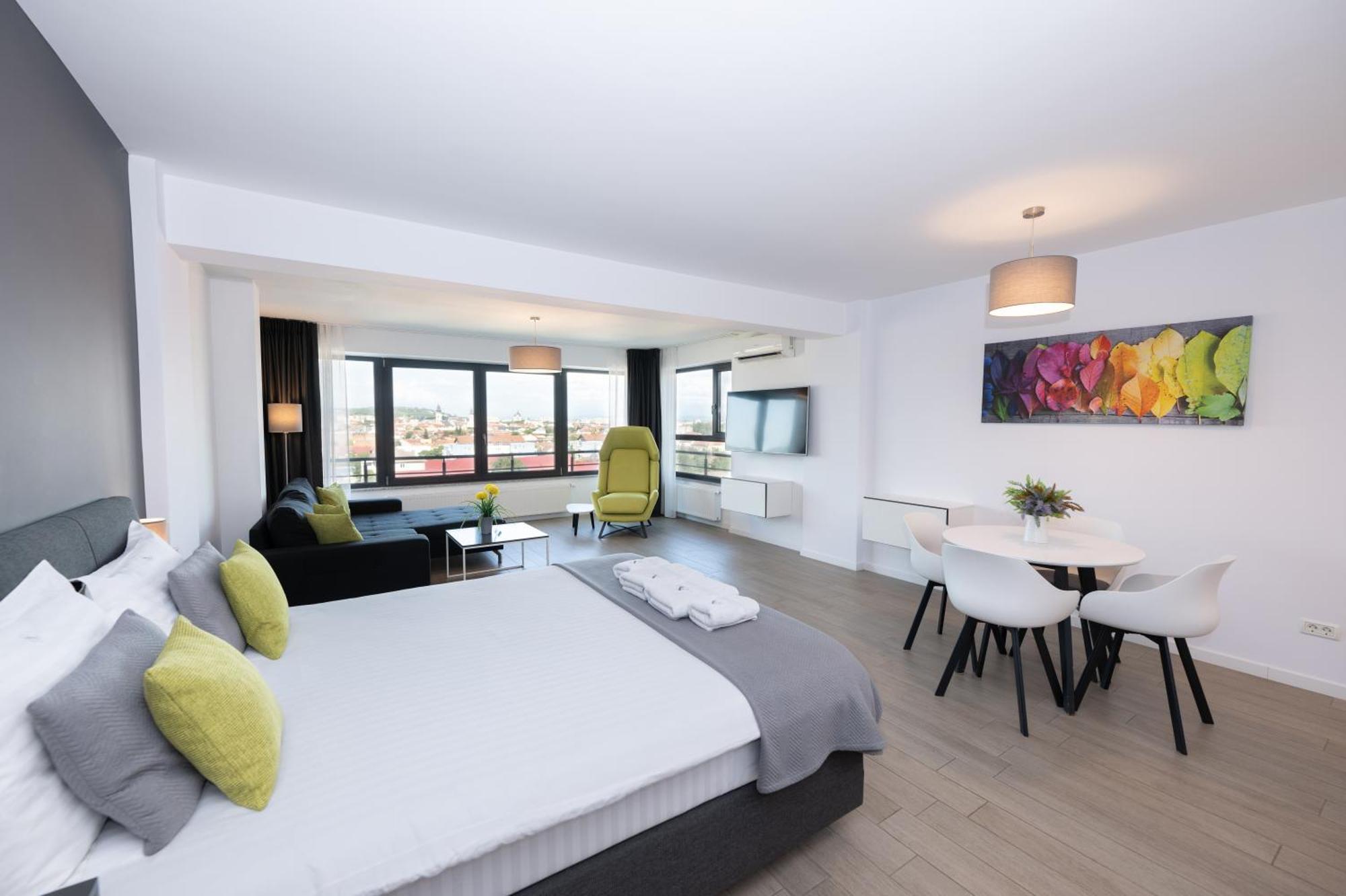 Lounge 8 Studios Oradea Ngoại thất bức ảnh