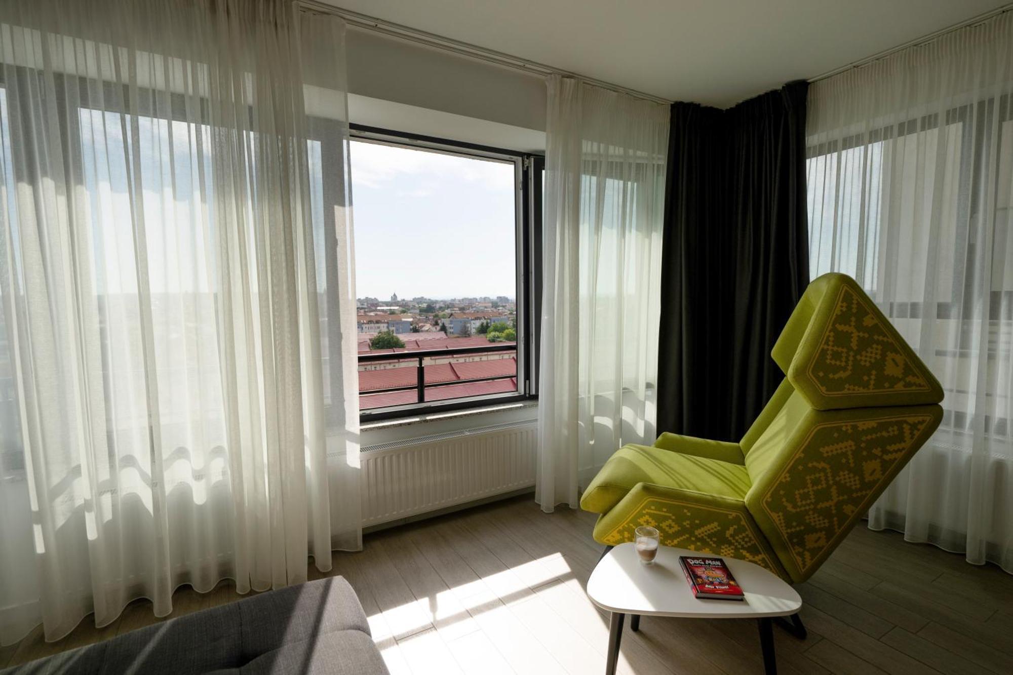 Lounge 8 Studios Oradea Ngoại thất bức ảnh